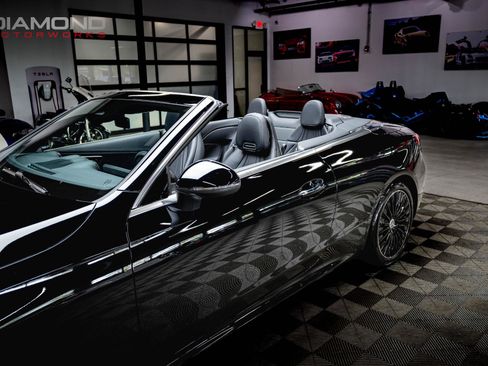 Used 2025 Mercedes-Benz CLE 300 4MATIC Cabriolet image 39