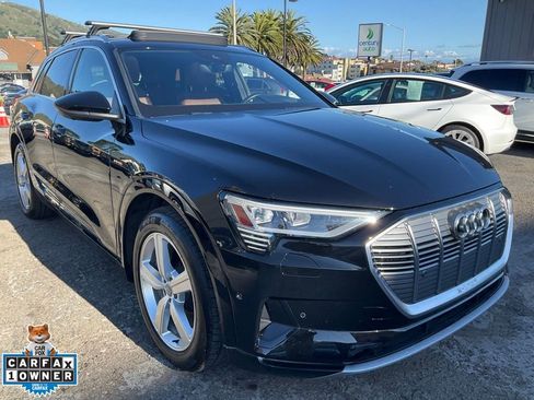 Used 2019 Audi e-tron Prestige w/ Prestige Package image 75