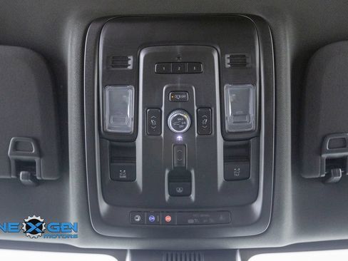 Used 2024 Chevrolet Suburban High Country w/ Advanced Technology Package AWD/4WD image 30