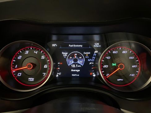 Used 2019 Dodge Charger SXT image 14
