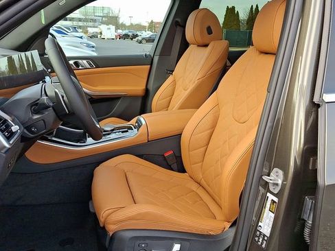 New 2026 BMW X5 xDrive40i w/ Premium Package image 10