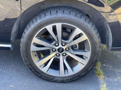 Used 2020 Ford Expedition Max Platinum image 9