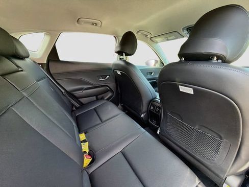 Used 2026 Hyundai Kona SEL Premium FWD image 24