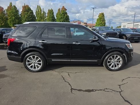 Used 2016 Ford Explorer Limited w/ Equipment Group 301A FWD image 6
