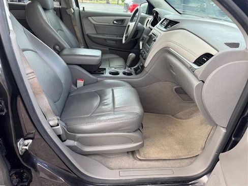 Used 2015 Chevrolet Traverse LS FWD image 13
