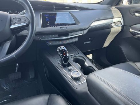 Used 2023 Cadillac XT4 Premium Luxury w/ Enhanced Visibility Package image 15