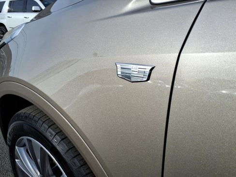 Certified 2023 Cadillac XT5 Premium Luxury image 10