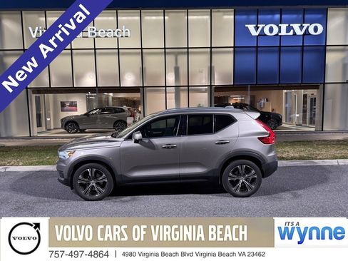 Used 2021 Volvo XC40 T5 Inscription w/ Advanced Package image 1