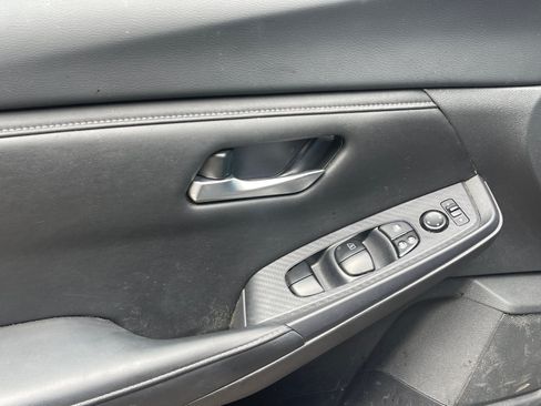 Used 2024 Nissan Sentra SV w/ All-Weather Package FWD image 7