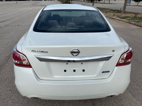 Used 2013 Nissan Altima 2.5 S FWD image 16