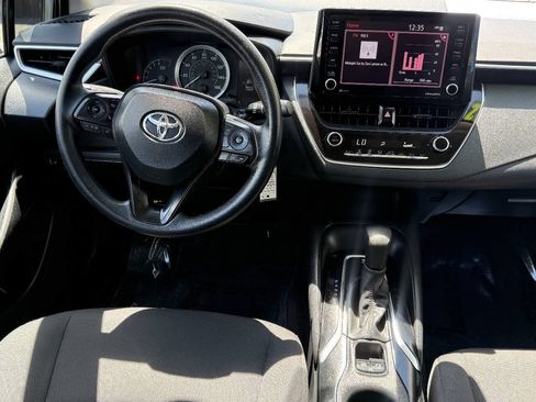 Used 2022 Toyota Corolla LE FWD image 7