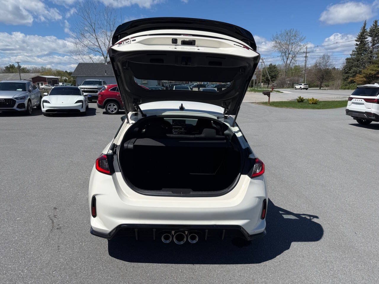 Used 2025 Honda Civic Type R image 12