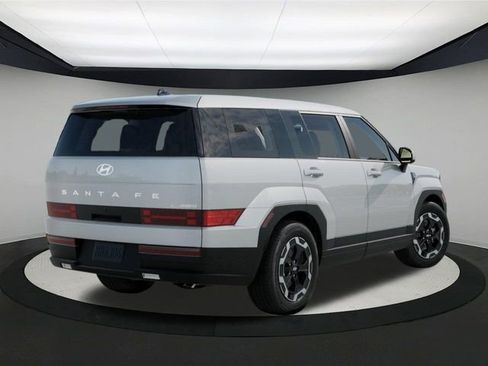 New 2026 Hyundai Santa Fe SE image 5