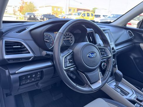 Used 2022 Subaru Forester Premium image 20