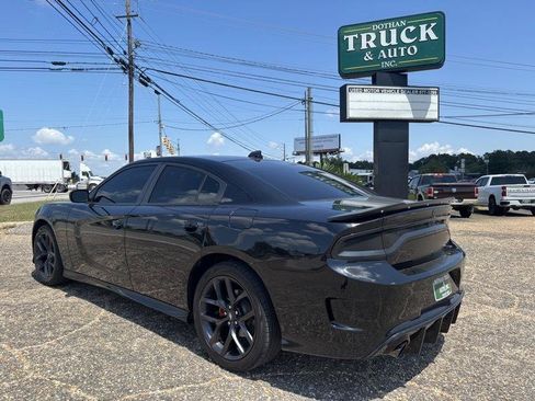 Used 2022 Dodge Charger R/T w/ Plus Group RWD image 3