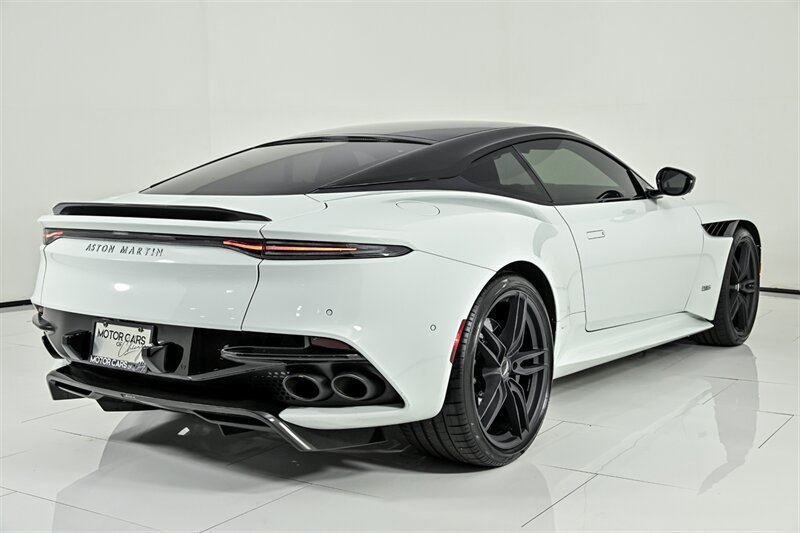 Used 2019 Aston Martin DBS Superleggera RWD image 15
