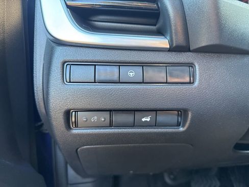 Used 2021 Nissan Rogue SV w/ Premium Package image 25