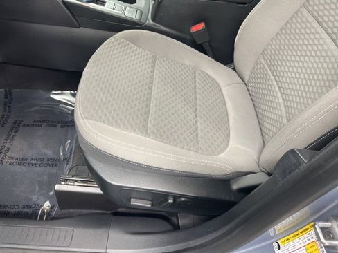 Used 2022 Ford Escape SE w/ SE Sport Appearance Package image 14