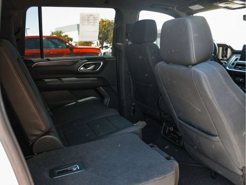 Used 2022 Chevrolet Suburban LS RWD image 26