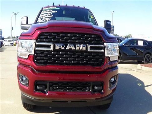 Used 2024 RAM 2500 Big Horn w/ Sport Appearance Package image 3