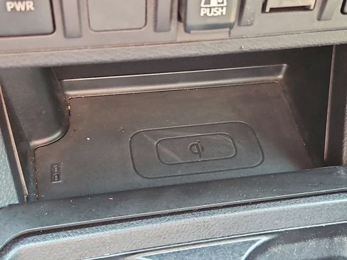 Used 2021 Toyota Tacoma TRD Off-Road AWD/4WD image 26
