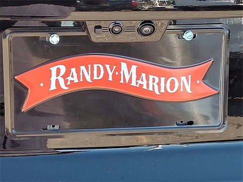 Used 2025 Chevrolet Suburban Premier image 28