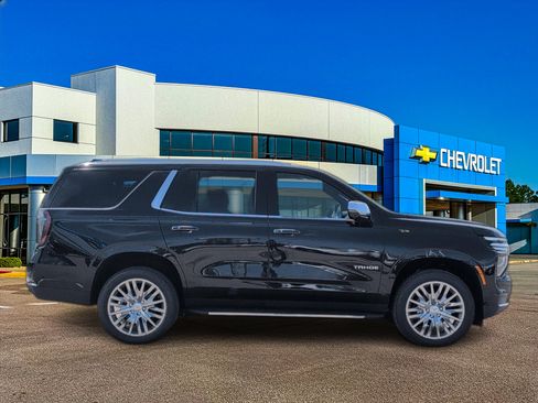 New 2026 Chevrolet Tahoe Premier w/ Sun And Tow Package AWD/4WD image 7