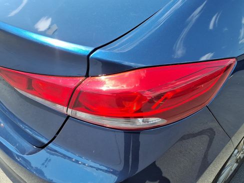 Used 2018 Hyundai Elantra Value Edition FWD image 13