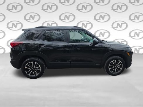 Used 2025 Chevrolet TrailBlazer LT AWD/4WD image 12