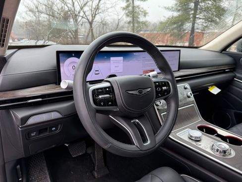 Used 2025 Genesis GV80 3.5T Prestige image 14