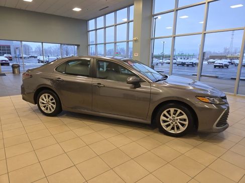 Certified 2023 Toyota Camry LE image 5