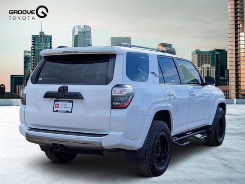 Used 2020 Toyota 4Runner TRD Off-Road Premium w/ Moonroof Package AWD/4WD image 6