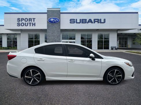 Used 2023 Subaru Impreza 2.0i Sport image 2