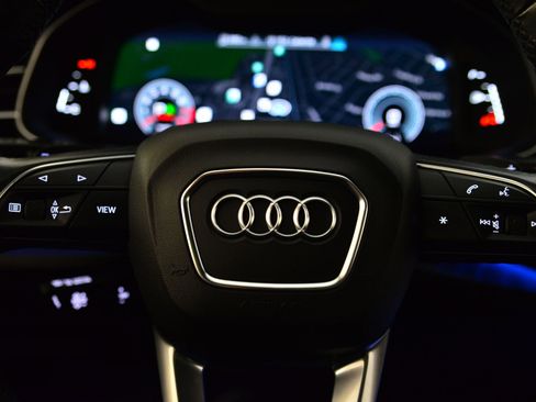 Used 2023 Audi Q7 2.0T Premium Plus w/ Premium Plus Package image 33