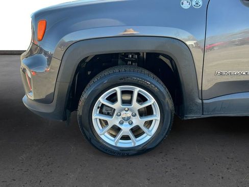 Used 2021 Jeep Renegade Latitude image 13