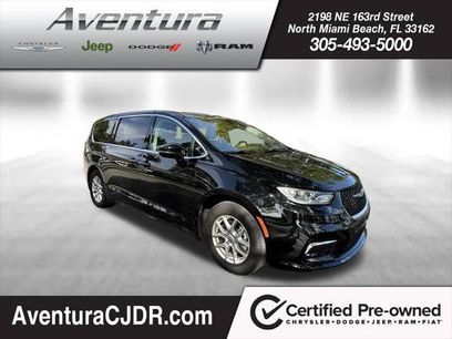 Certified 2024 Chrysler Pacifica Touring-L
