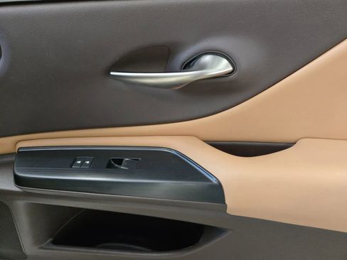 Used 2021 Lexus ES 300h w/ Premium Package FWD image 6