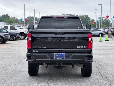 Used 2024 Chevrolet Silverado 2500 High Country AWD/4WD image 6