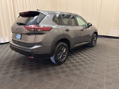Used 2024 Nissan Rogue S image 5