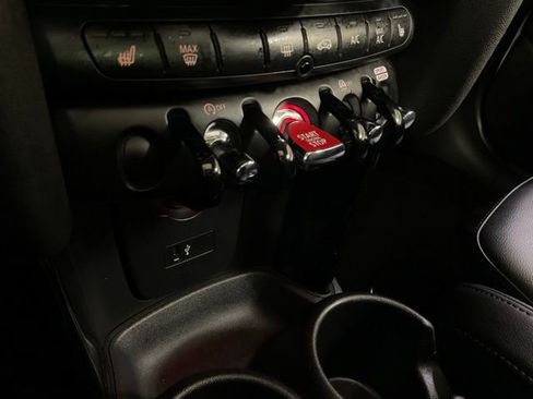 Used 2022 MINI Cooper S w/ Premium Package image 22