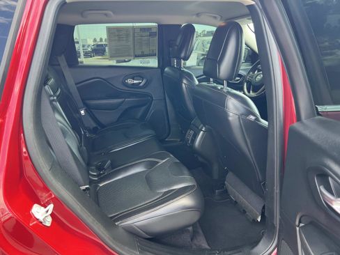 Used 2017 Jeep Cherokee Limited w/ Luxury Group image 32