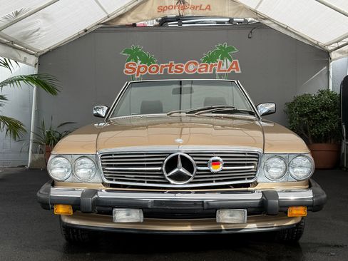 Used 1987 Mercedes-Benz 560 SL image 4
