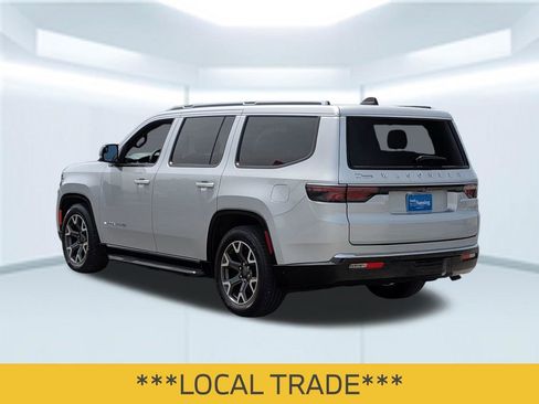 Used 2024 Jeep Wagoneer Series III w/ Convenience Group I AWD/4WD image 4
