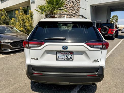 Used 2024 Toyota RAV4 XLE w/ Convenience Package AWD/4WD image 11