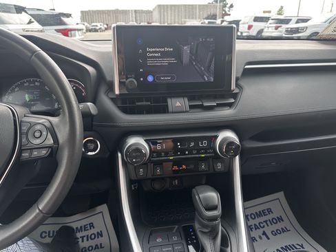 Used 2025 Toyota RAV4 XLE w/ Weather Package AWD/4WD image 10