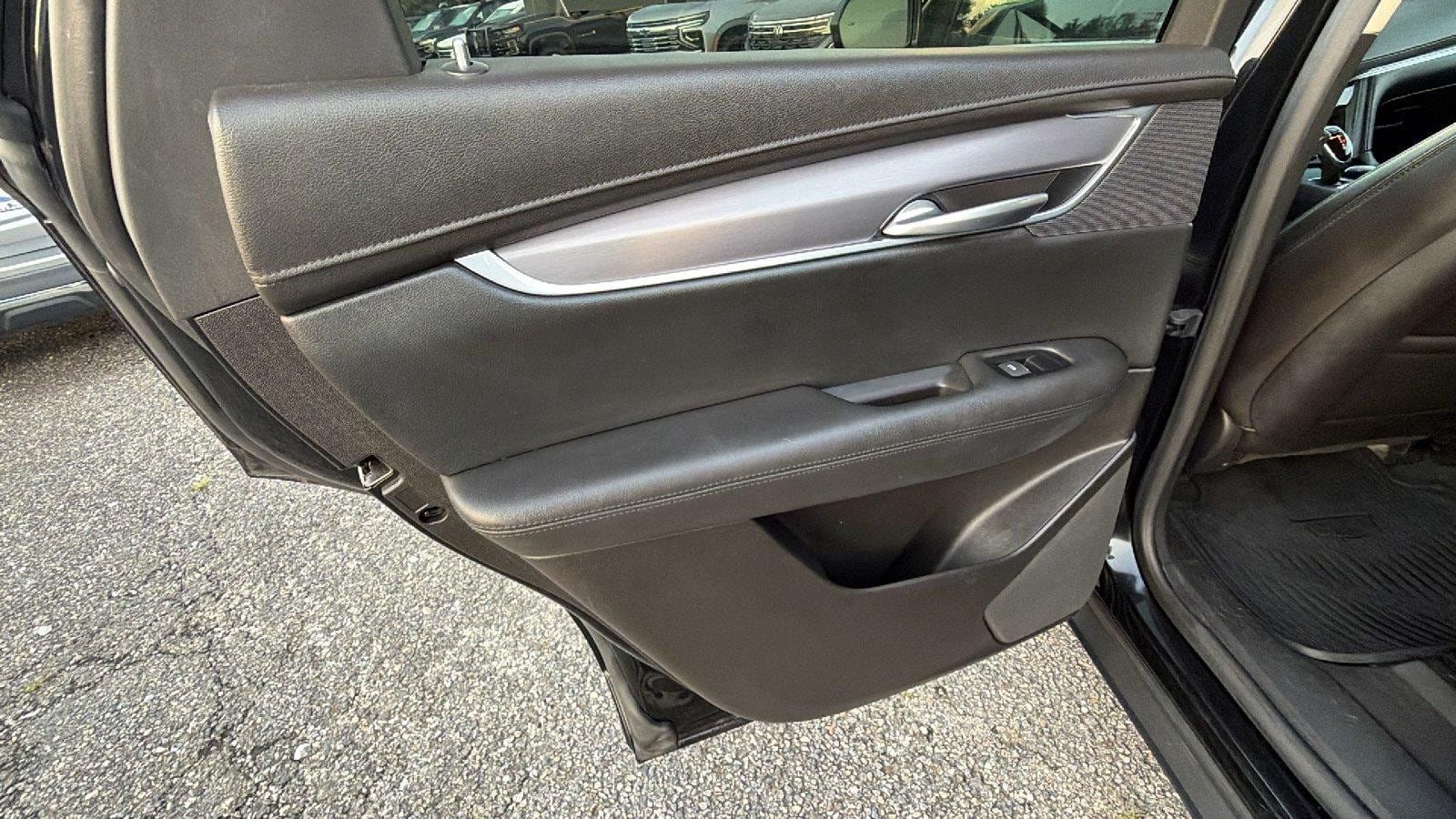 Used 2019 Cadillac XT5 Luxury FWD image 23