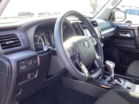 Used 2024 Toyota 4Runner TRD Off-Road AWD/4WD image 11