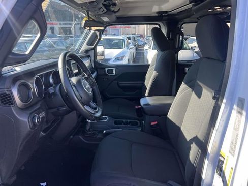 Used 2021 Jeep Wrangler Unlimited Sport image 15