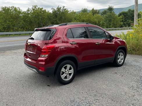 Used 2018 Chevrolet Trax LT w/ Driver Confidence Package AWD/4WD image 8