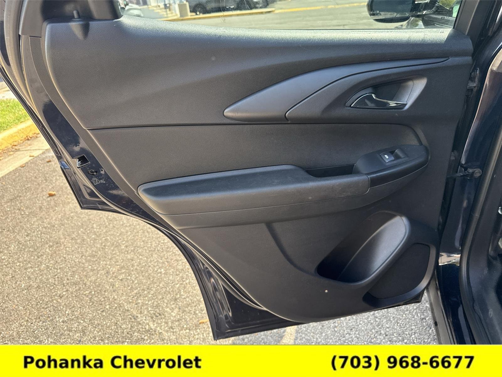 Used 2021 Chevrolet TrailBlazer LT w/ Convenience Package AWD/4WD image 17